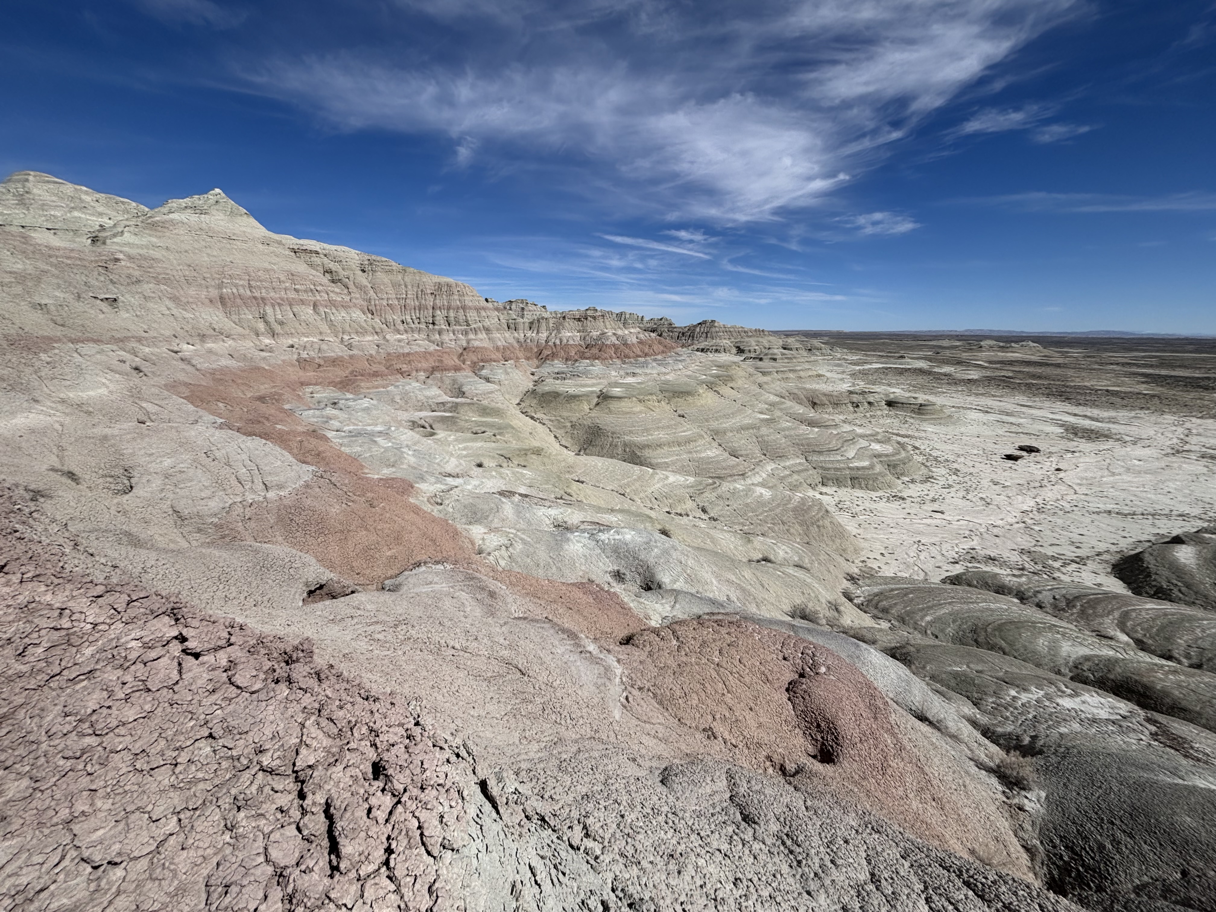 Badlands near the Skull Creek Rim