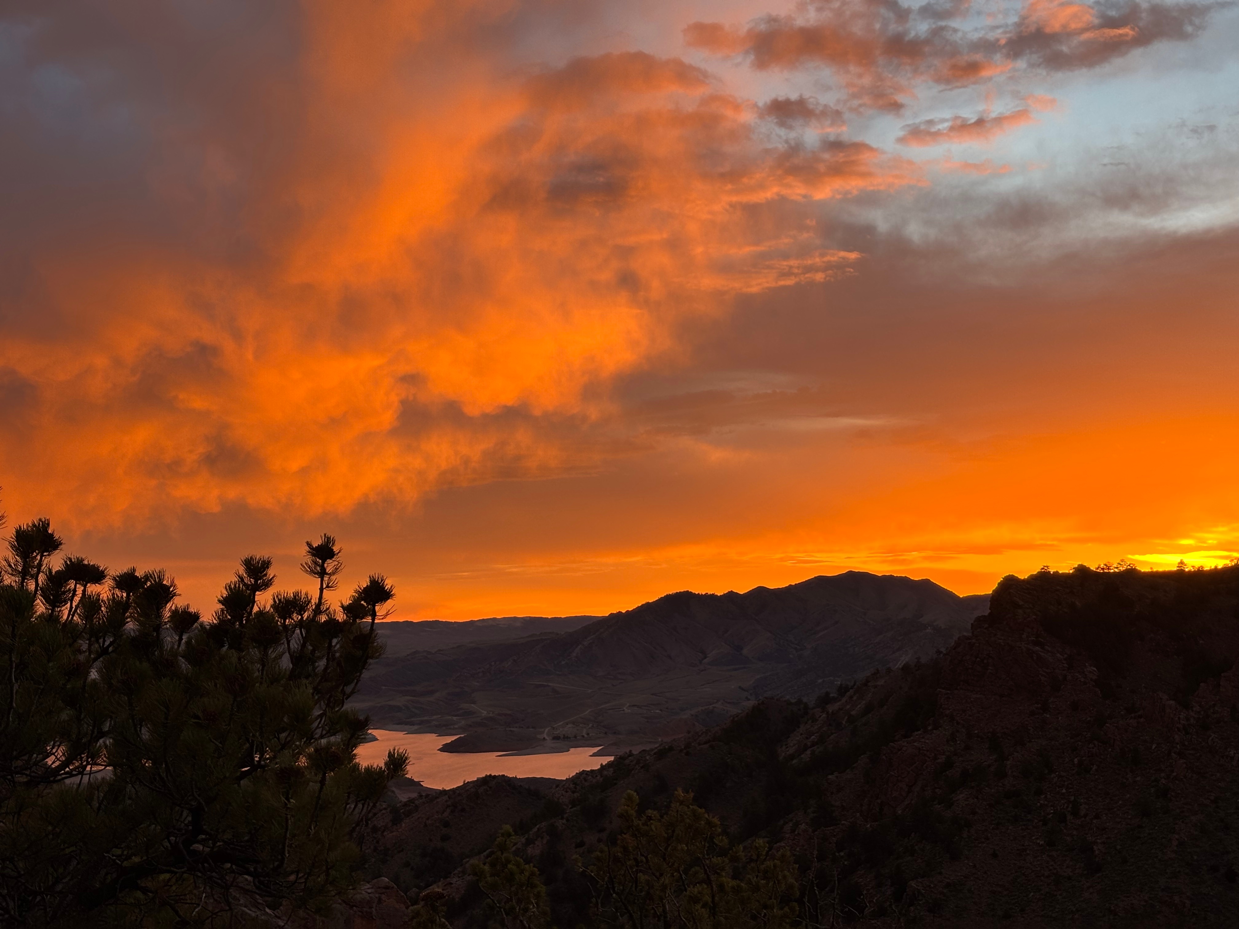 Fire in the sky over Seminoe